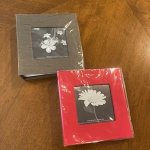 Pioneer display photo album. Holds 100-4x6“ photos. Red Linen or olive slub silk